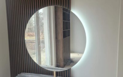 Lustro LED na wymiar – jakie parametry są naprawdę ważne?